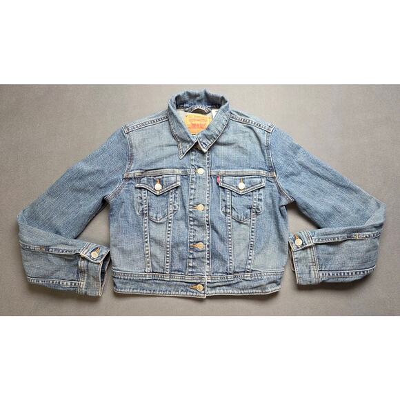 Levis Jackets & Blazers - Levis Womens Vintage Cropped Trucker Jacket Sz Medium Denim Blue Jean